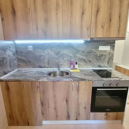 아파트 Little Cozy Flat